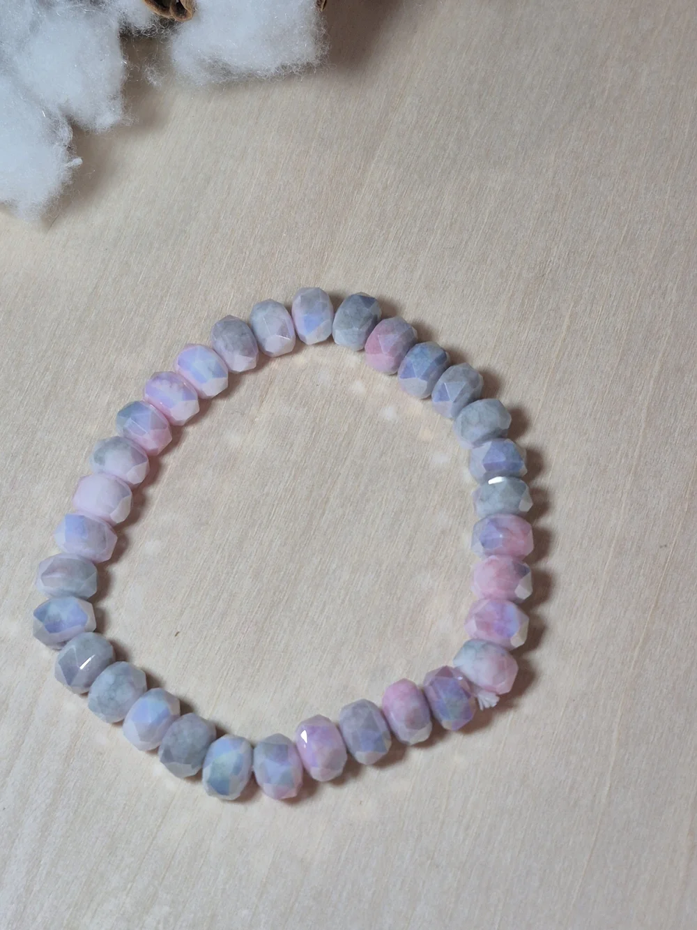 💜🤍NEW🤍💜 PRETTY!! Faceted MOSS AGATE AND AMETHYST Mix Stretch Bracelet